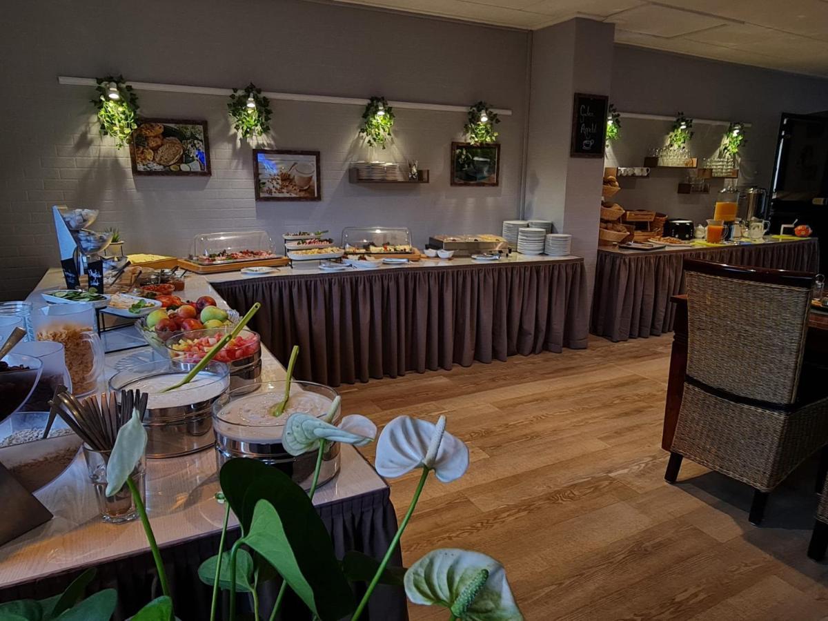 Hotel Pommerscher Hof Зиновиц Екстериор снимка