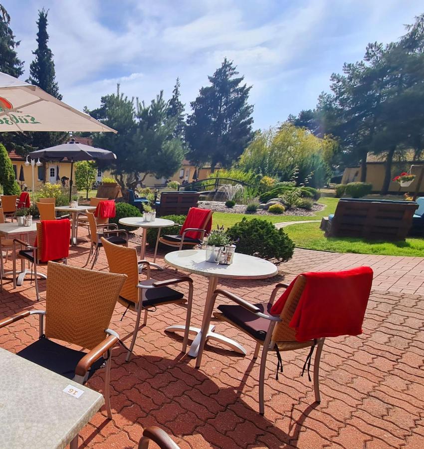 Hotel Pommerscher Hof Зиновиц Екстериор снимка