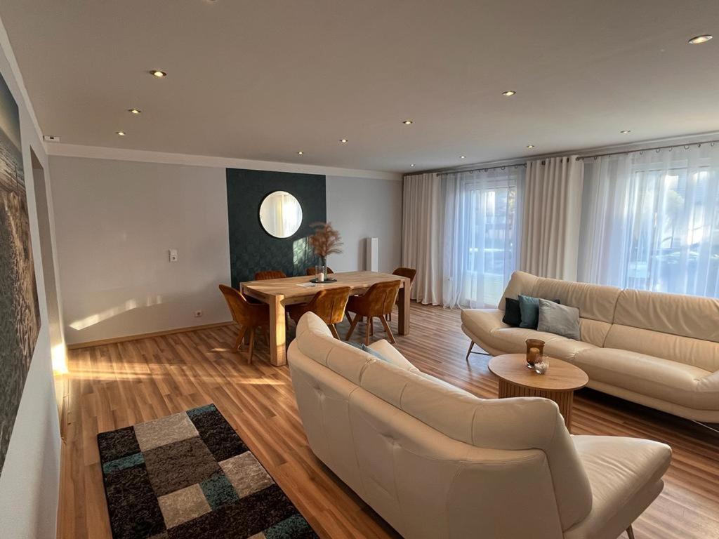 Hotel Pommerscher Hof Зиновиц Екстериор снимка